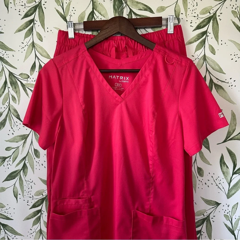 Maevn Matrix Women's Matching Scrub Set. Small. Watermelon.